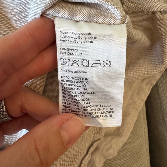 H&M Kids Beige Button-Up Oxford Shirt | 3T | 100% Cotton - Picture 7 of 9